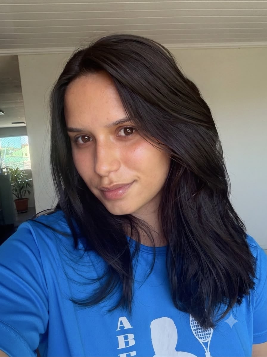 Emília Jacira